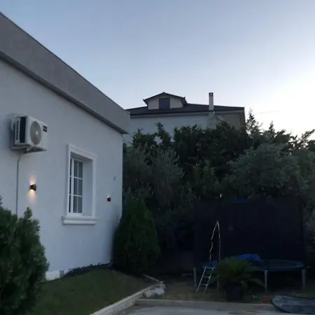 Albi's Apartament Wlora